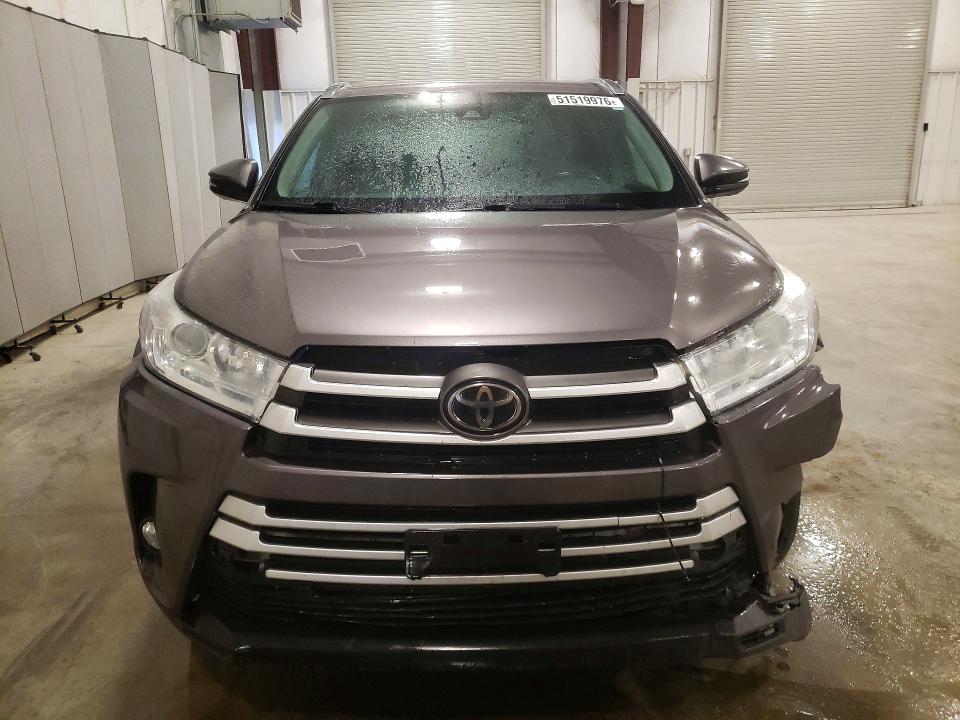 2017 Toyota Highlander VIN 5TDJZRFH7HS472684 COPART salvage auction — FRONT END, MN - CERT OF TITLE-SALVAGE, sold $7,700 on 2026-07-06 (photo 5)