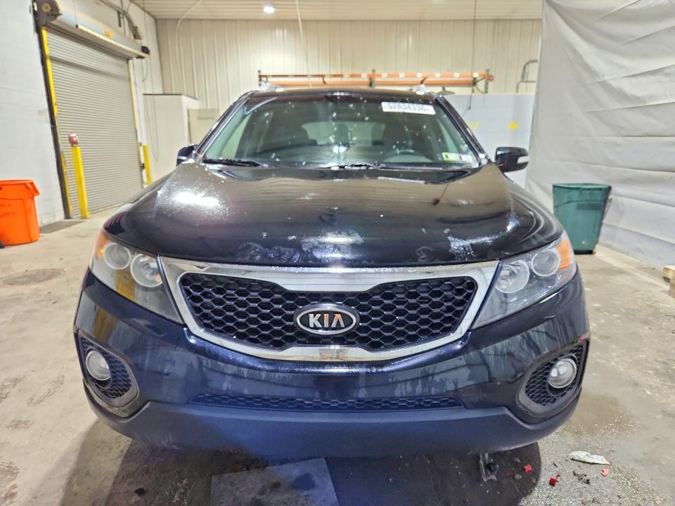 2012 Kia Sorento VIN 5XYKT4A62CG197049 COPART salvage auction — NORMAL WEAR, Pa - Cert Of Title, sold $3,400 on 2026-07-02 (photo 5)