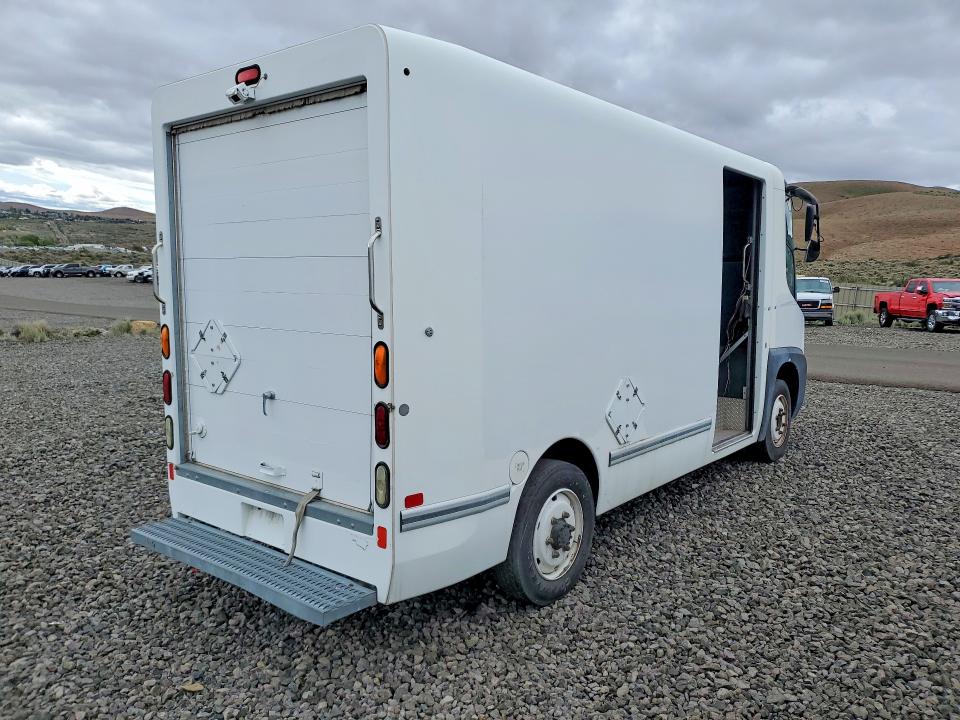 2011 International Estar VIN 52UJTE1F0BP696578 COPART salvage auction — MINOR DENT/SCRATCHES, NV - CERTIFICATE OF TITLE, sold $40 on 2026-07-09 (photo 3)