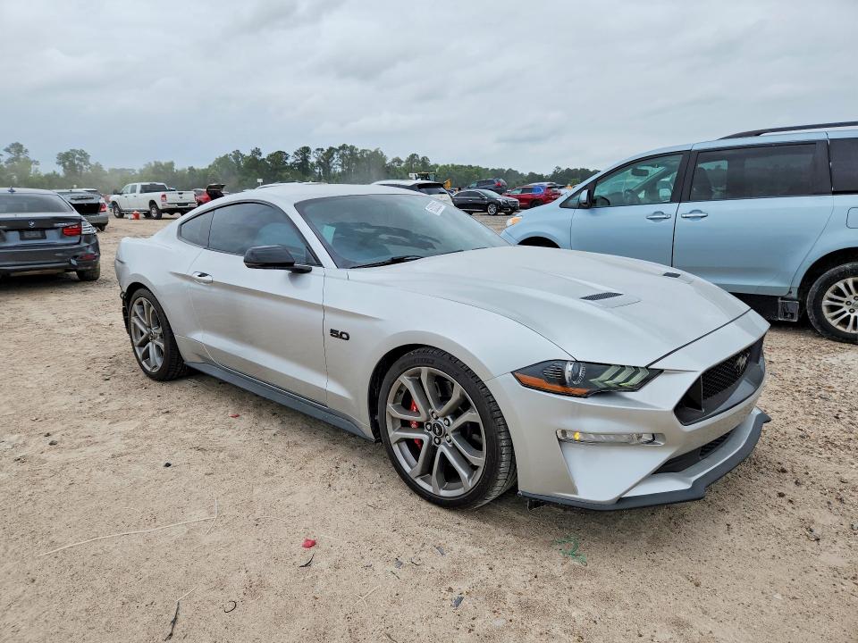 2018 Ford VIN 1FA6P8CF6J5137510 COPART salvage auction — REAR END, Tx - Salvage Vehicle Title, sold $15,500 on 2026-07-02 (photo 4)