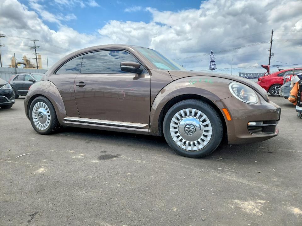 2015 Volkswagen Beetle VIN 3VWJ17ATXFM603124 COPART salvage auction — REAR END, Ca - Salvage Certificate, sold $1,350 on 2026-07-08 (photo 4)
