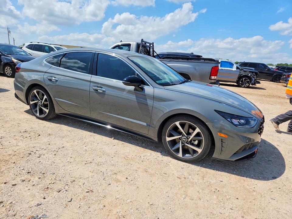 2022 Hyundai Sonata VIN 5NPEJ4J25NH140937 COPART salvage auction — SIDE, Tx - Salvage Vehicle Title, sold $3,650 on 2026-07-30 (photo 4)