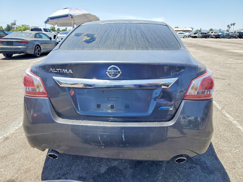 2013 Nissan Altima VIN 1N4AL3AP1DN418719 COPART salvage auction — MINOR DENT/SCRATCHES, Ca - Cert Of Title-Salvaged, sold $525 on 2026-07-02 (photo 6)