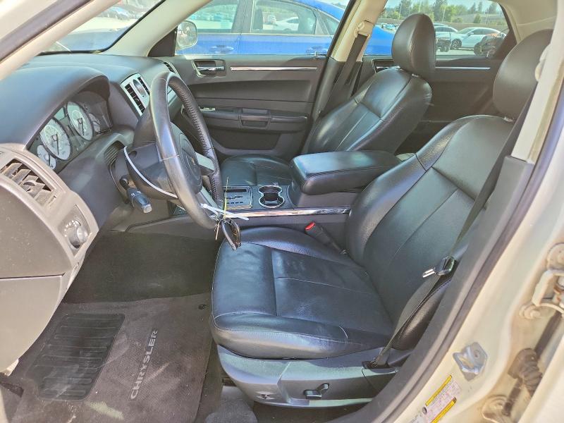 2010 Chrysler 300 VIN 2C3CA5CV3AH325841 COPART salvage auction — MINOR DENT/SCRATCHES, CA - DIS/DLR/EXP APP FOR DUP CLEAN, sold $200 on 2026-07-08 (photo 7)