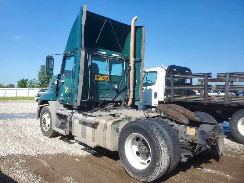 2017 Mack Cxu612 VIN 1M1AW01X8HM009807 COPART salvage auction — NORMAL WEAR, IN - CERTIFICATE OF TITLE, sold $1,900 on 2026-07-09 (photo 3)
