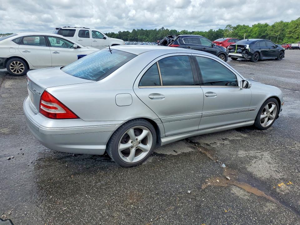 2005 Mercedes-benz C-klasse VIN WDBRF40J85F683140 COPART salvage auction — UNDERCARRIAGE, Al - Cert Of Title-Salvage Title, sold $225 on 2026-07-06 (photo 3)