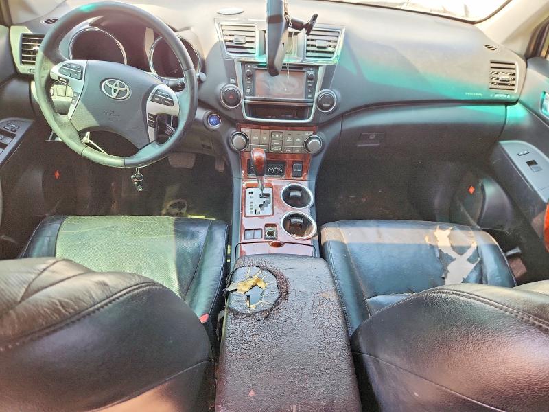 2013 Toyota VIN JTEDC3EH2D2013136 COPART salvage auction — REAR END, Al - Certificate Of Title, sold $3,100 on 2026-07-29 (photo 8)