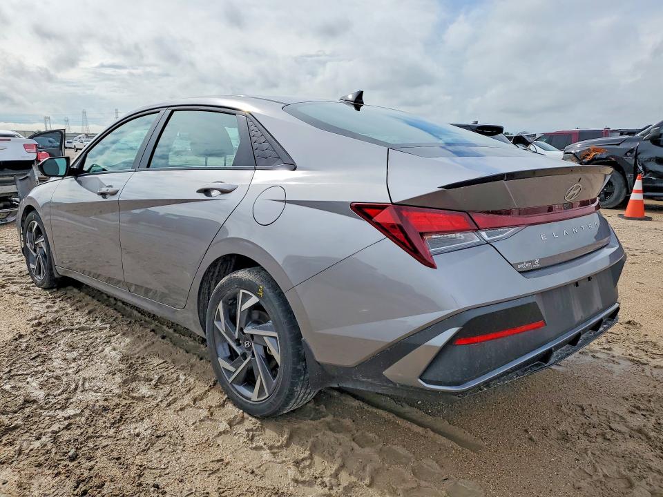 2025 Hyundai VIN KMHLM4DG9SU964622 COPART salvage auction — SIDE, Tx - Salvage Vehicle Title, sold $6,900 on 2026-07-24 (photo 2)