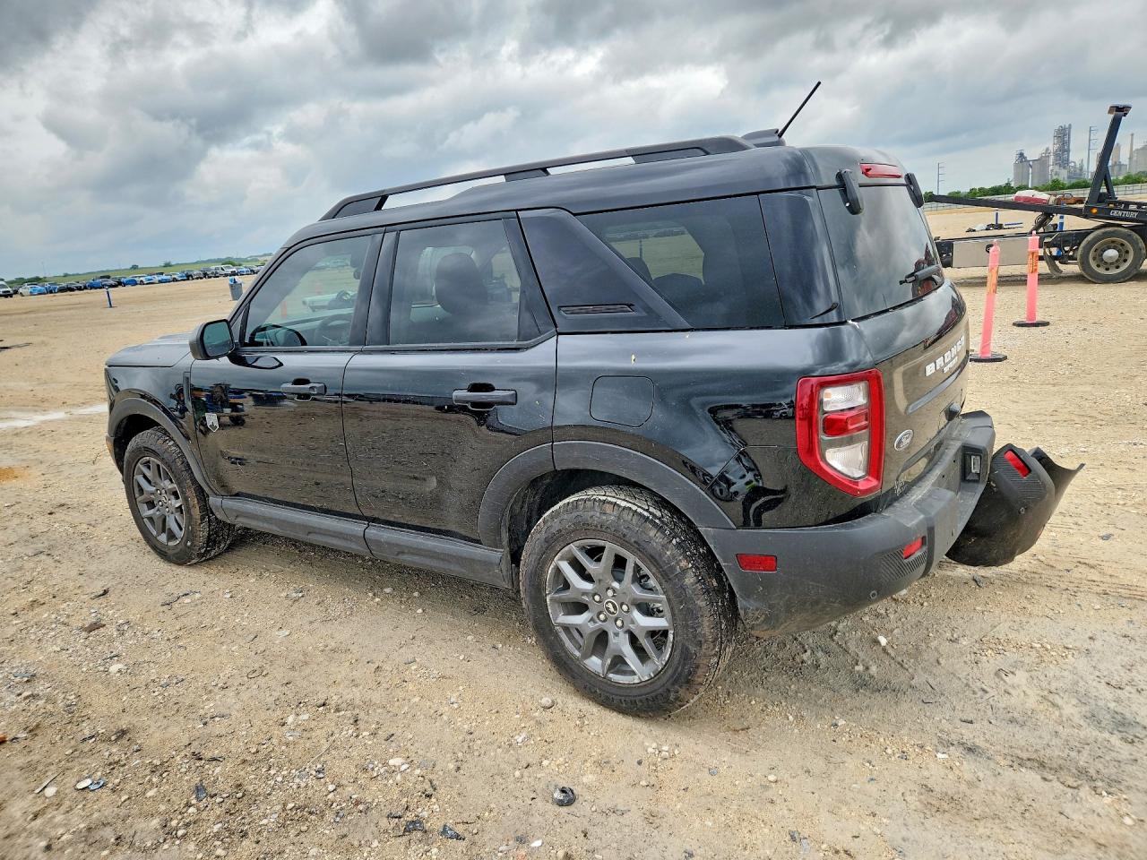2025 Ford Bronco Sport VIN 3FMCR9BN9SRF76362 COPART salvage auction — Side, TX - SALVAGE VEHICLE TITLE, sold $5,100 on 2026-07-09 (photo 2)