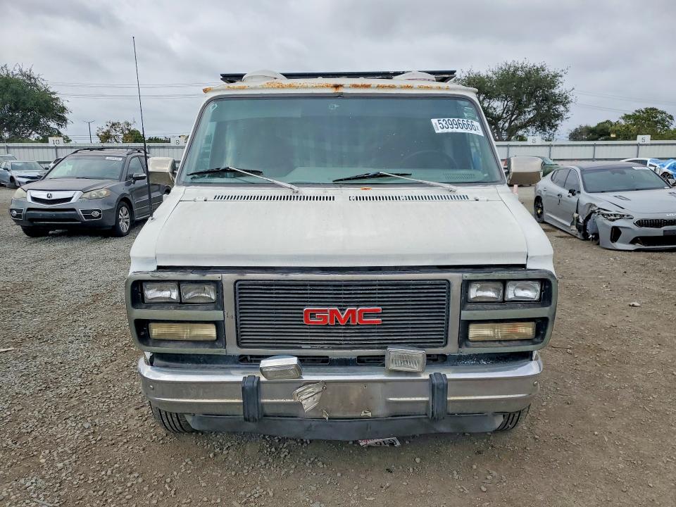 1992 Chevrolet G20 VIN 2GBEG25Z3N4112908 COPART salvage auction — REAR END, Ca - Dis/Dlr/Exp Only Clean Title, sold $325 on 2026-07-02 (photo 5)