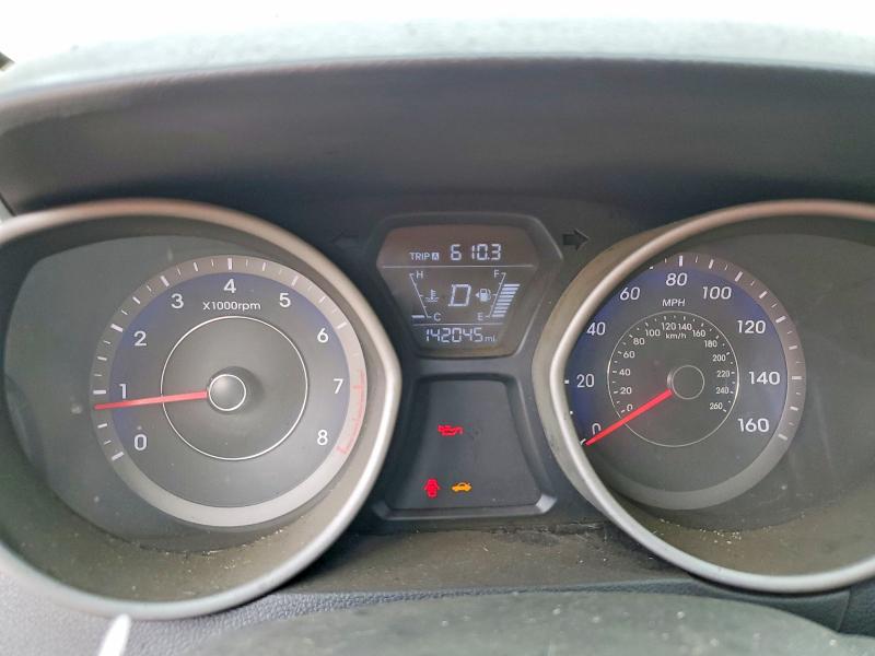2016 Hyundai Elantra VIN KMHDH4AE2GU557311 COPART salvage auction — VANDALISM, Fl - Cert Of Title Slvg Rebuildable, sold $15 on 2026-07-21 (photo 9)