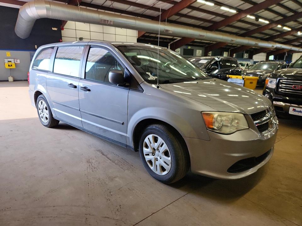 2014 Dodge Grand caravan VIN 2C4RDGBG2ER166774 COPART salvage auction — MINOR DENT/SCRATCHES, Me - Certificate Of Title, sold $1,900 on 2026-07-09 (photo 4)