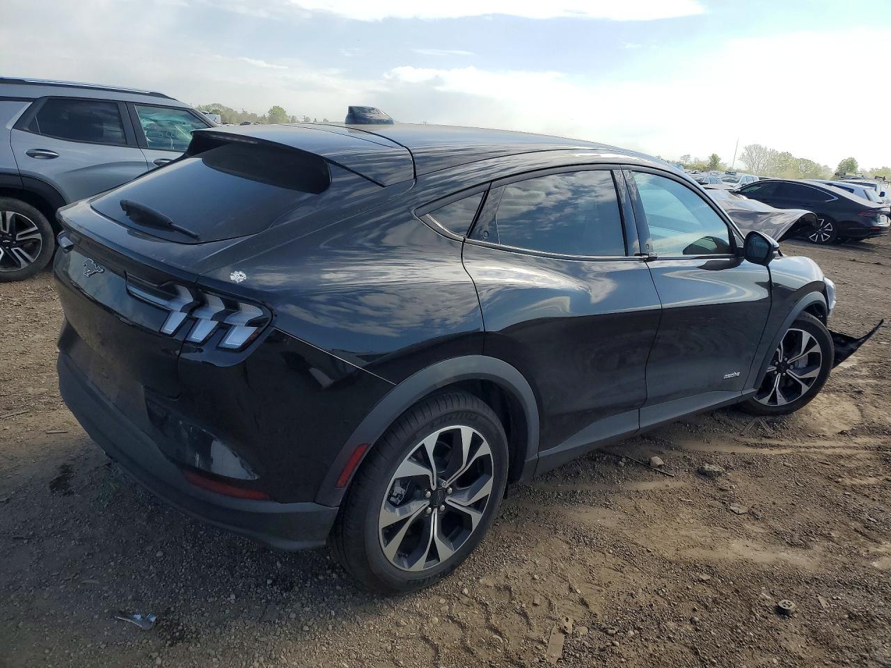 2025 Ford Mustang Mach-E VIN 3FMTK1R4XSMA26555 COPART salvage auction — Front End, IL - SALVAGE CERTIFICATE, sold $5,600 on 2026-07-09 (photo 3)