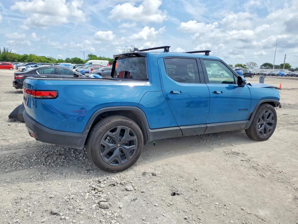 2025 Rivian R1t VIN 7FCTGBAA9SN038225 COPART salvage auction — FRONT END, FL - CERT OF TITLE SLVG REBUILDABLE, sold $2,000 on 2026-07-22 (photo 3)