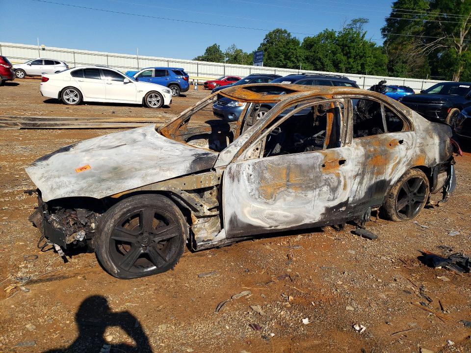 2010 Mercedes-benz VIN WDDGF8BB3AF481330 COPART salvage auction — BURN, Va - Non-Repairable Certificate, sold $90 on 2026-08-21 (photo 1)