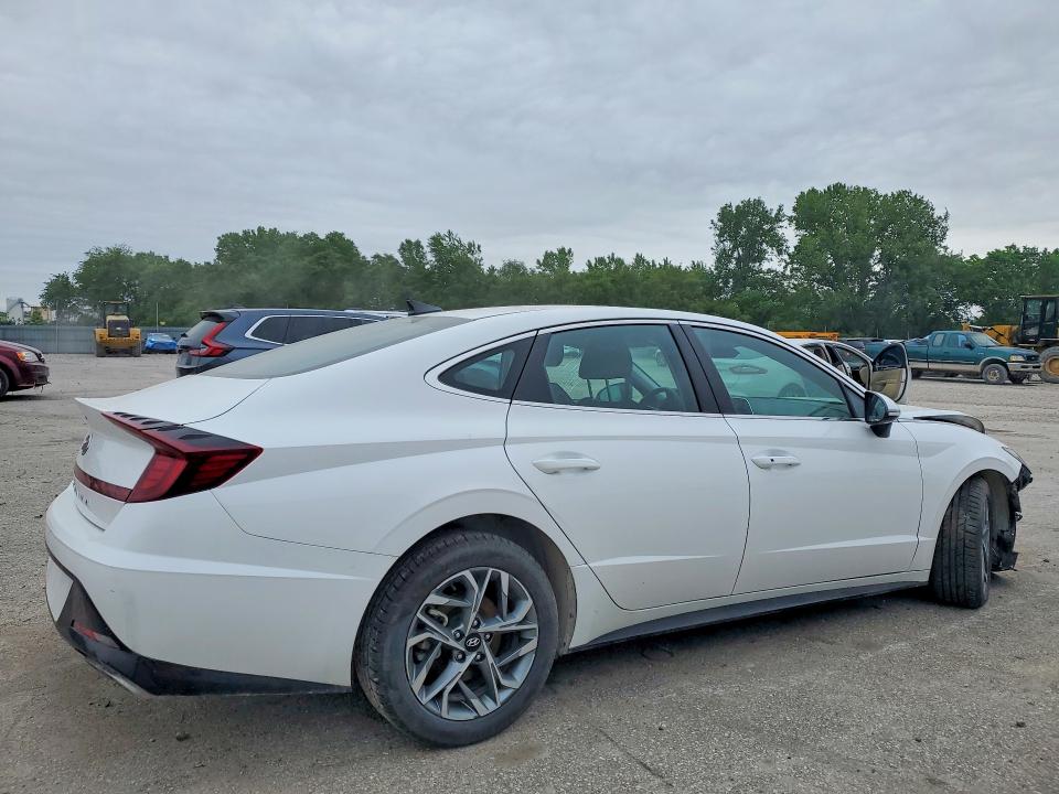 2023 Hyundai Sonata VIN KMHL64JA1PA251619 COPART salvage auction — SIDE, Ia - Cert Of Title-Salvage Title, sold $2,850 on 2026-07-08 (photo 3)