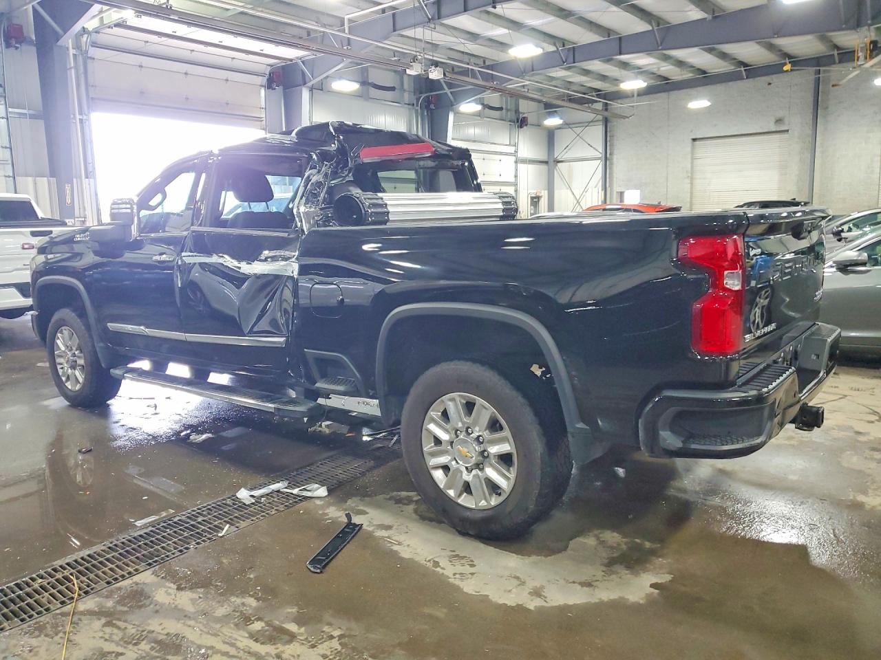 2024 Chevrolet Silverado 3500 VIN 2GC4YVEY4R1175729 COPART salvage auction — Top/Roof, MN - CERT OF TITLE-SALVAGE, sold $30,250 on 2026-07-07 (photo 2)