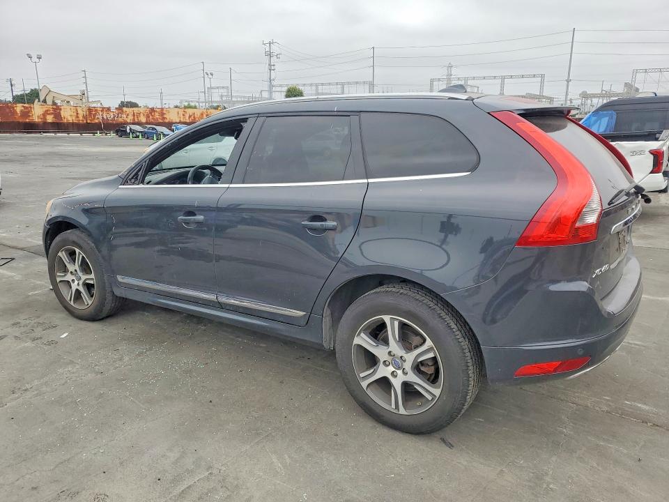 2014 Volvo Xc60 VIN YV4902DZ1E2553342 COPART salvage auction — VANDALISM, CA - SALVAGE CERTIFICATE, sold $1,250 on 2026-07-06 (photo 2)