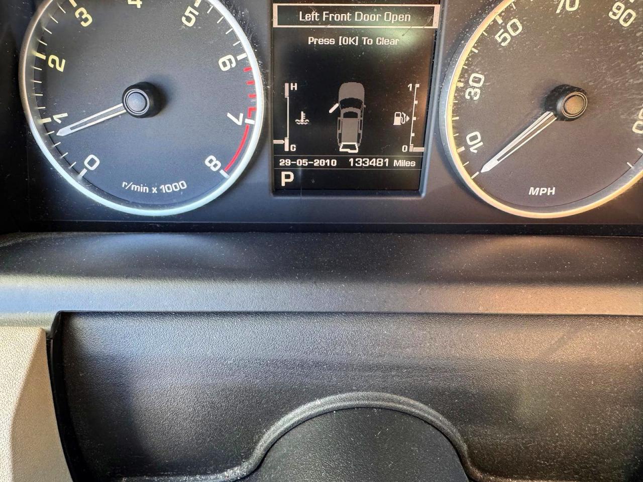 2013 Land Rover LR4 VIN SALAG2D41DA678192 COPART salvage auction — Minor Dent/Scratches, MA - CERTIFICATE OF TITLE, sold $550 on 2026-07-01 (photo 5)