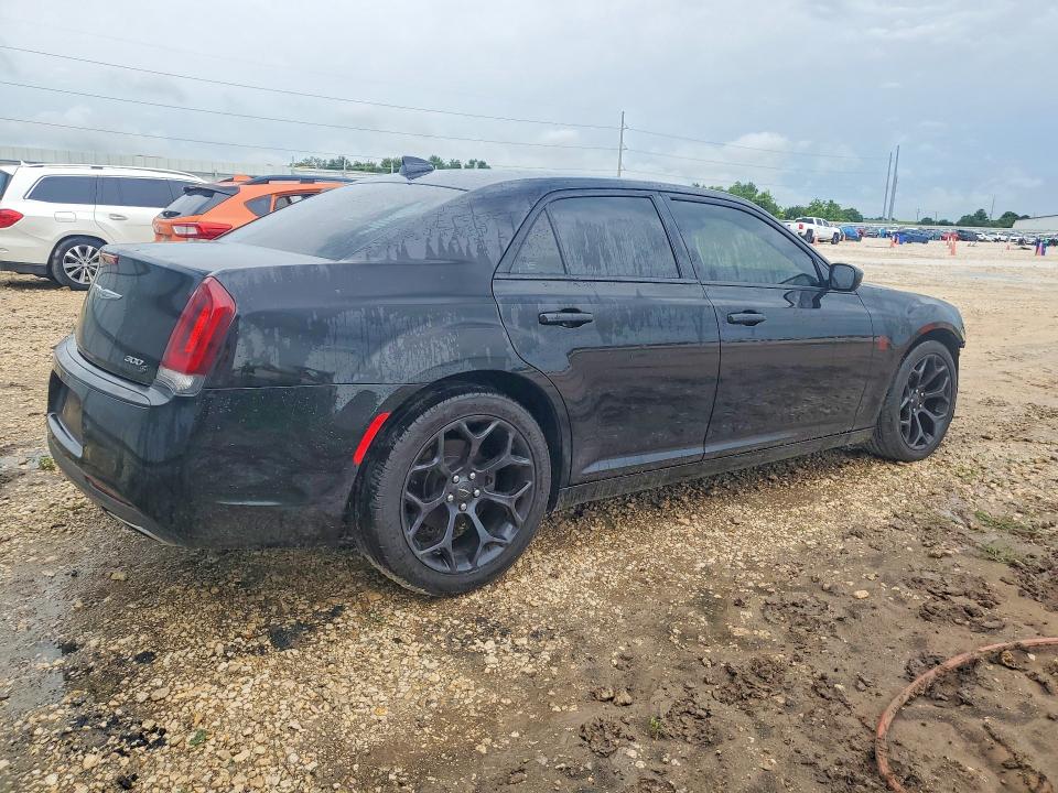 2019 Chrysler 300 VIN 2C3CCABG6KH617880 COPART salvage auction — FRONT END, Tx - Certificate Of Title, sold $3,750 on 2026-07-09 (photo 3)