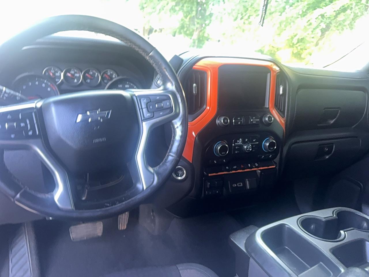 2020 Chevrolet Silverado VIN 3GCUYEED9LG422061 COPART salvage auction — Minor Dent/Scratches, OK - CERTIFICATE OF TITLE (P), sold $15,100 on 2026-05-28 (photo 9)