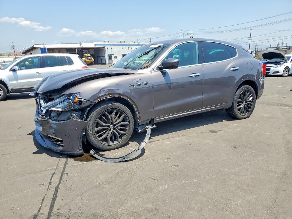 2022 Maserati Levante VIN ZN661XUAXNX393408 COPART salvage auction — FRONT END, Salvage Title, sold $3,000 on 2026-07-22 (photo 1)