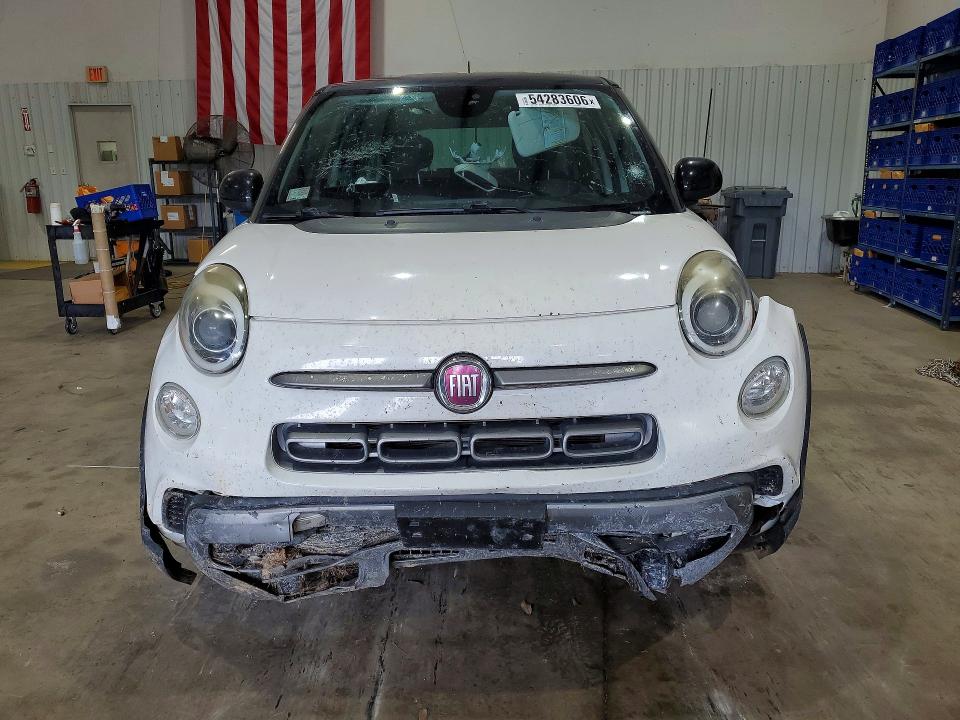 2018 Fiat 500 VIN ZFBCFADH8JZ040702 COPART salvage auction — UNDERCARRIAGE, Tx - Salvage Vehicle Title, sold $275 on 2026-07-06 (photo 5)