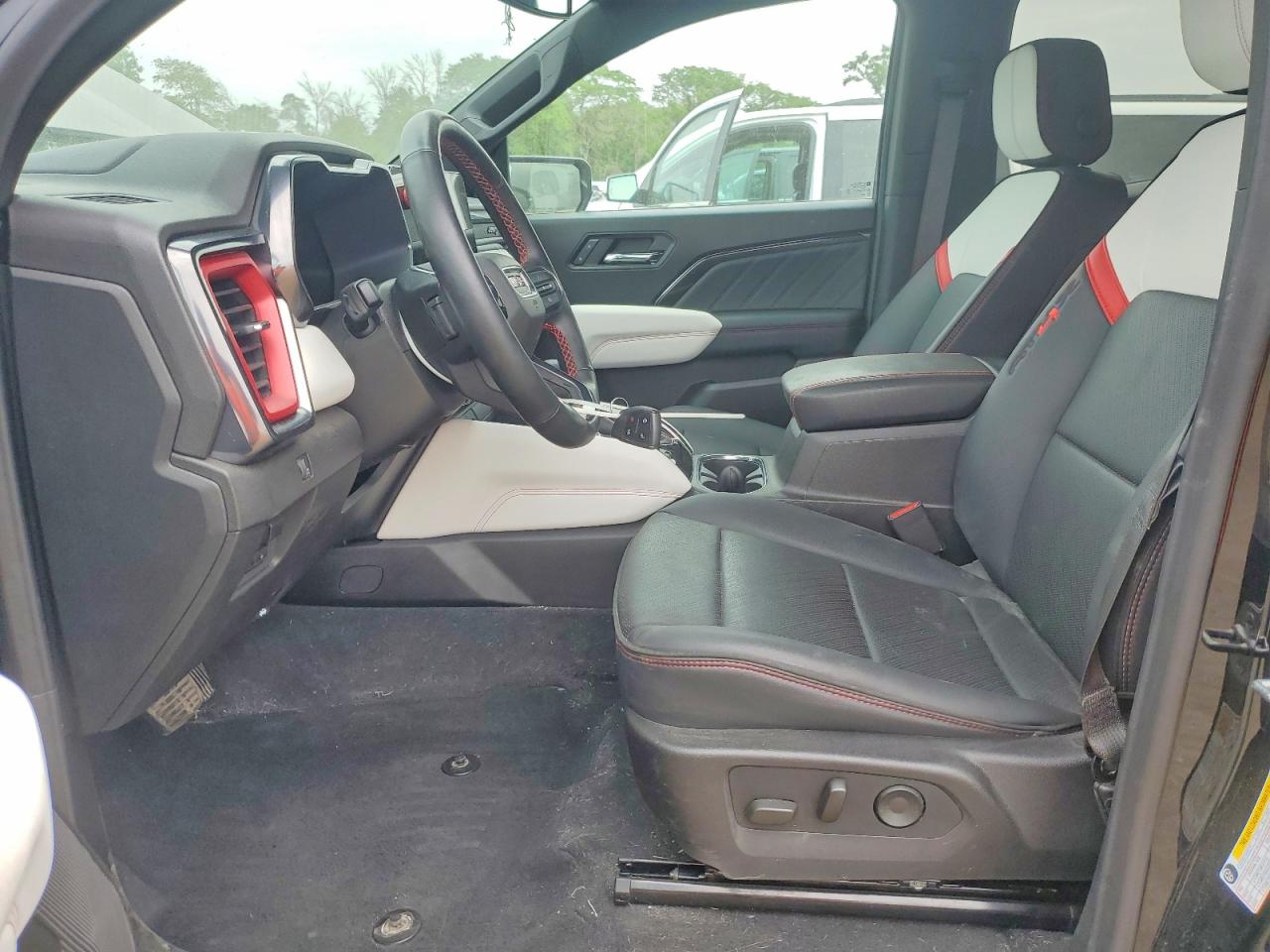 2024 Gmc Canyon VIN 1GTP6EEK3R1258606 COPART salvage auction — Hail, IA - CERT OF TITLE-SALVAGE TITLE, sold $27,250 on 2026-08-14 (photo 7)