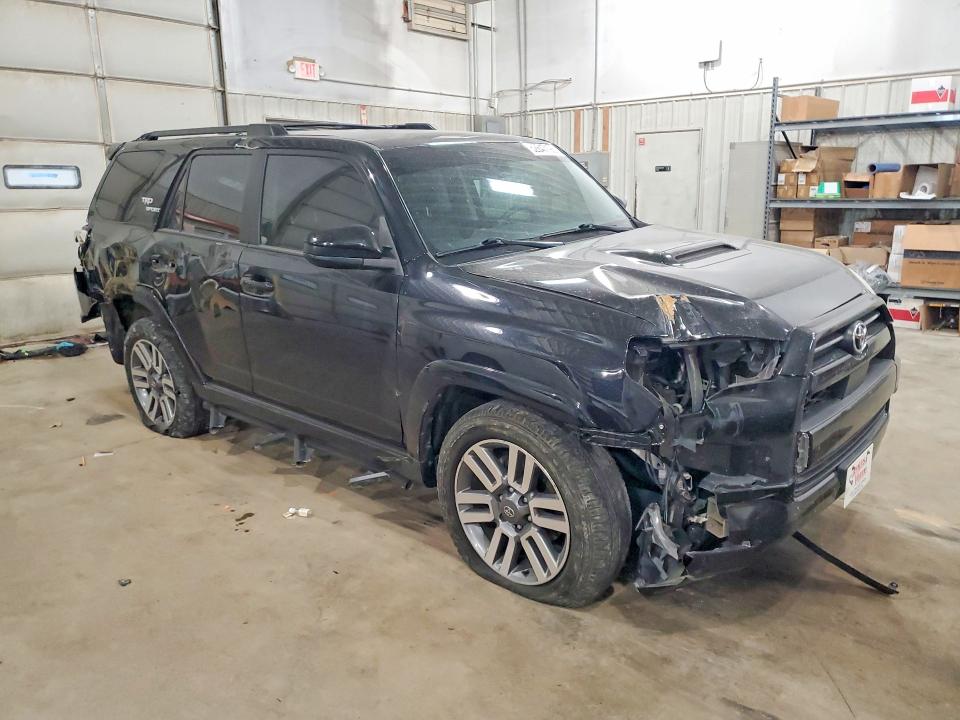 2023 Toyota 4runner VIN JTEAU5JR7P5283461 COPART salvage auction — SIDE, Mo - Salvage Certificate Of Title, sold $15,100 on 2026-07-28 (photo 4)