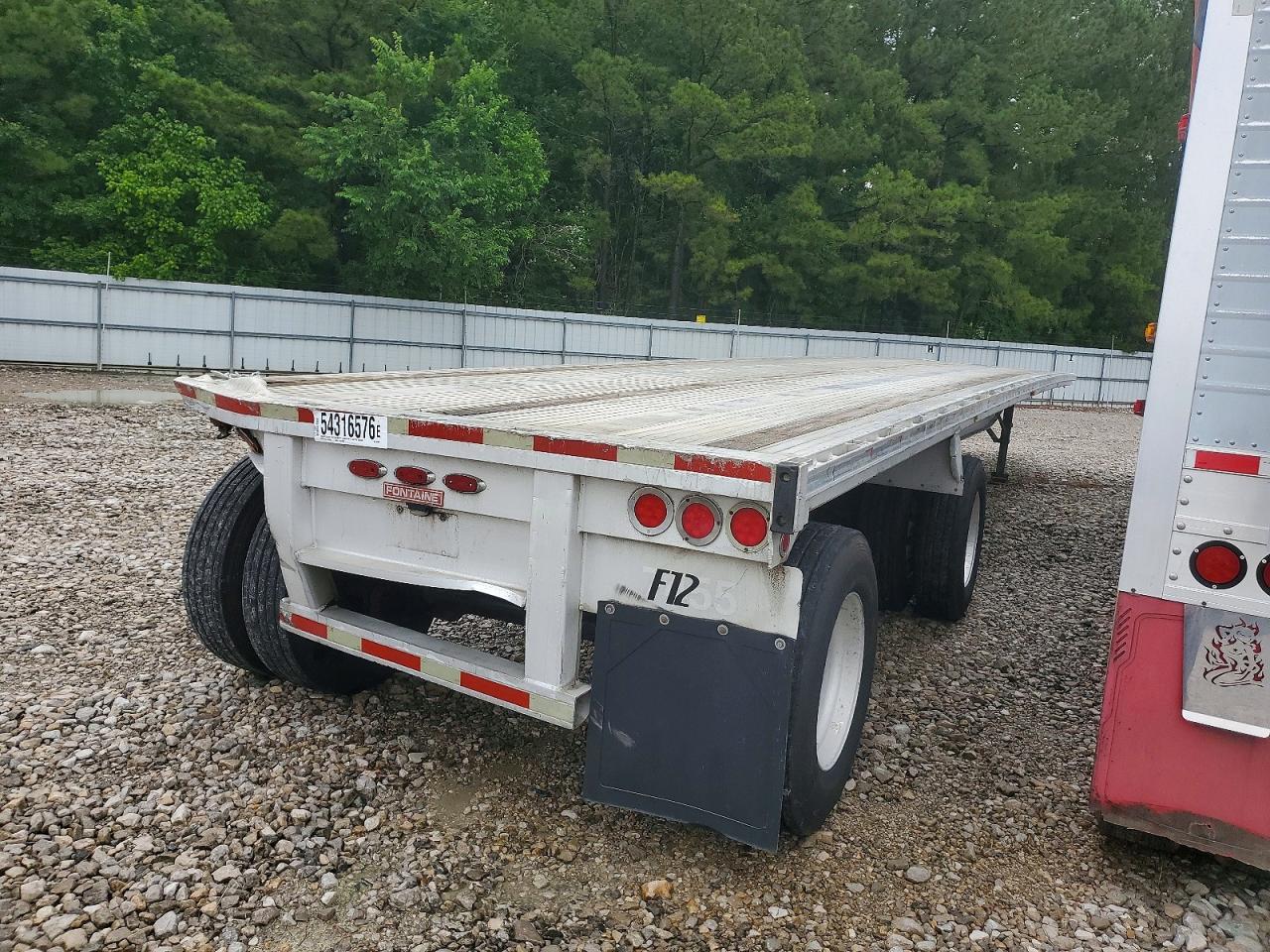2007 Tvr Fb VIN 1R1F348227K570450 COPART salvage auction — Rear End, MS - CERT OF TITLE-SALVAGED, sold $2,800 on 2026-06-25 (photo 4)