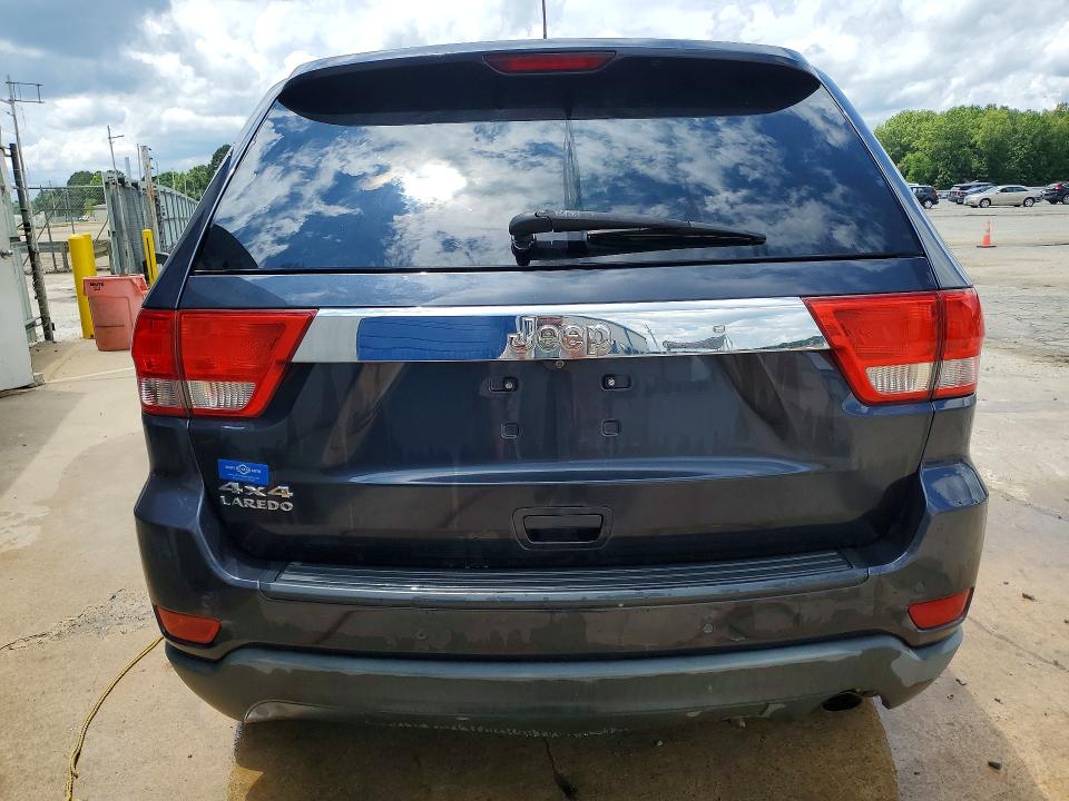 2013 Jeep Grand cherokee VIN 1C4RJFAG8DC549310 COPART salvage auction — MINOR DENT/SCRATCHES, WV - CERTIFICATE OF TITLE, sold $60 on 2026-07-07 (photo 6)