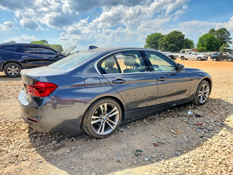 2018 BMW 3er VIN WBA8B9G5XJNU96591 COPART salvage auction — SIDE, AL - CERT OF TITLE-SALVAGE TITLE, sold $4,450 on 2026-07-29 (photo 3)