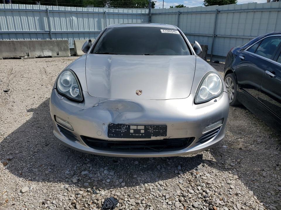 2010 Porsche Panamera VIN WP0AB2A7XAL063662 COPART salvage auction — REAR END, Mo - Salvage Certificate Of Title, sold $2,450 on 2026-08-11 (photo 5)