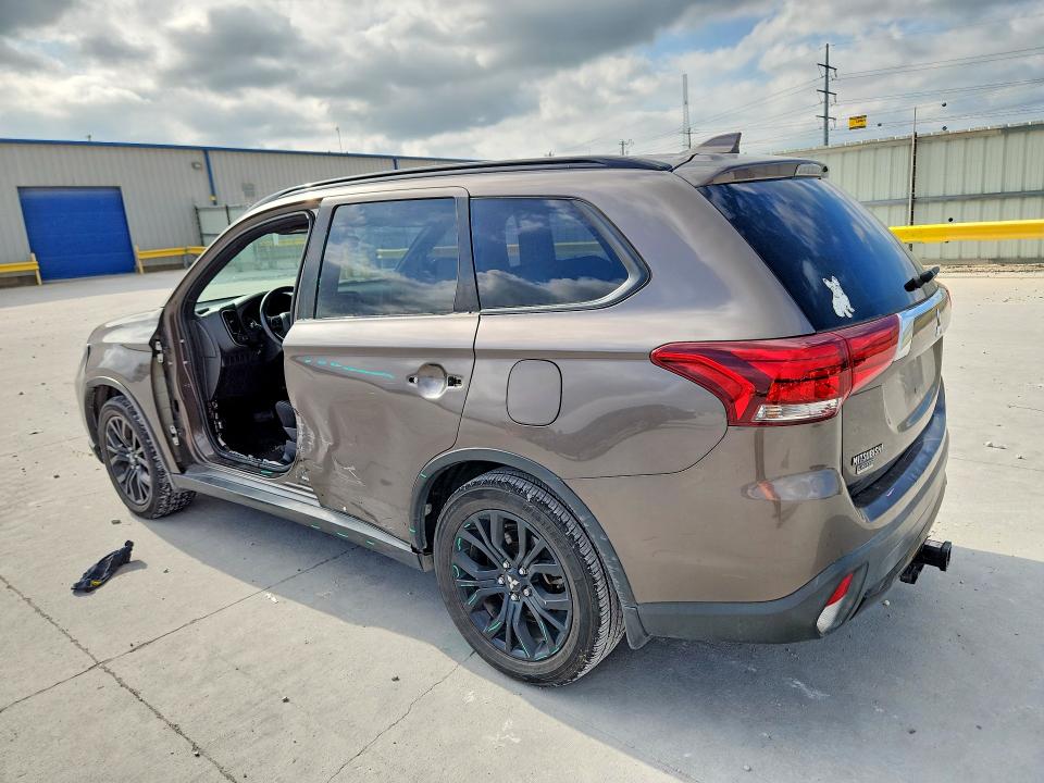 2018 Mitsubishi Outlander VIN JA4AD3A3XJZ064153 COPART salvage auction — SIDE, Tx - Salvage Vehicle Title, sold $2,800 on 2026-07-07 (photo 2)