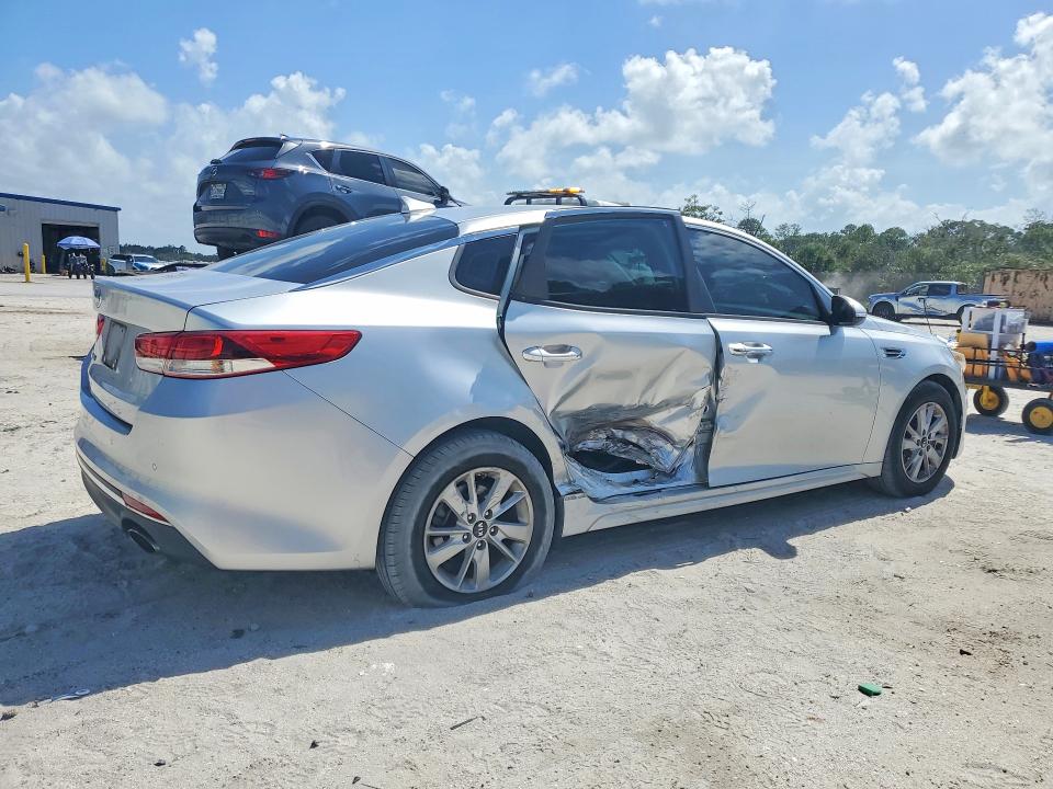 2017 Kia VIN 5XXGT4L3XHG126136 COPART salvage auction — SIDE, FL - CERT OF TITLE SLVG REBUILDABLE, sold $400 on 2026-07-29 (photo 3)