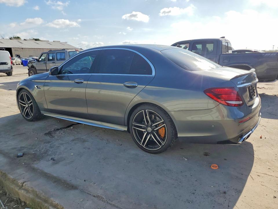 2018 Mercedes-benz E-klasse amg VIN WDDZF8KB8JA458941 COPART salvage auction — MINOR DENT/SCRATCHES, Tx - Certificate Of Title, sold $2,700 on 2026-07-28 (photo 2)
