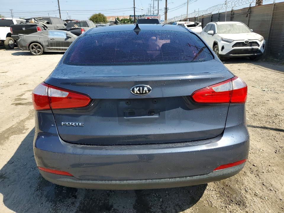 2016 Kia VIN KNAFK4A65G5609240 COPART salvage auction — SIDE, CA - SALVAGE CERTIFICATE, sold $675 on 2026-07-02 (photo 6)