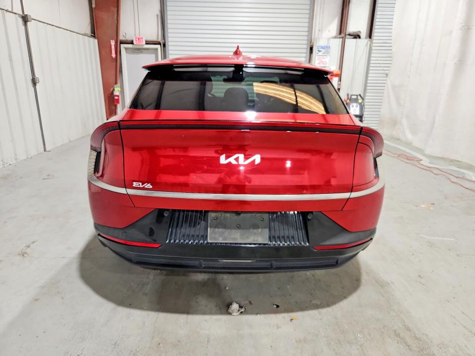2023 Kia Ev6 VIN KNDC34LA4P5612070 COPART salvage auction — SIDE, Tx - Salvage Vehicle Title, sold $3,650 on 2026-07-08 (photo 6)