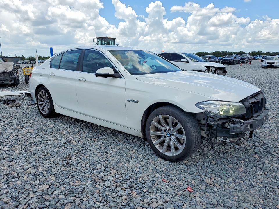 2014 BMW 5er VIN WBA5B1C58ED481514 COPART salvage auction — SIDE, Fl - Cert Of Title Slvg Rebuildable, sold $3,100 on 2026-07-31 (photo 4)