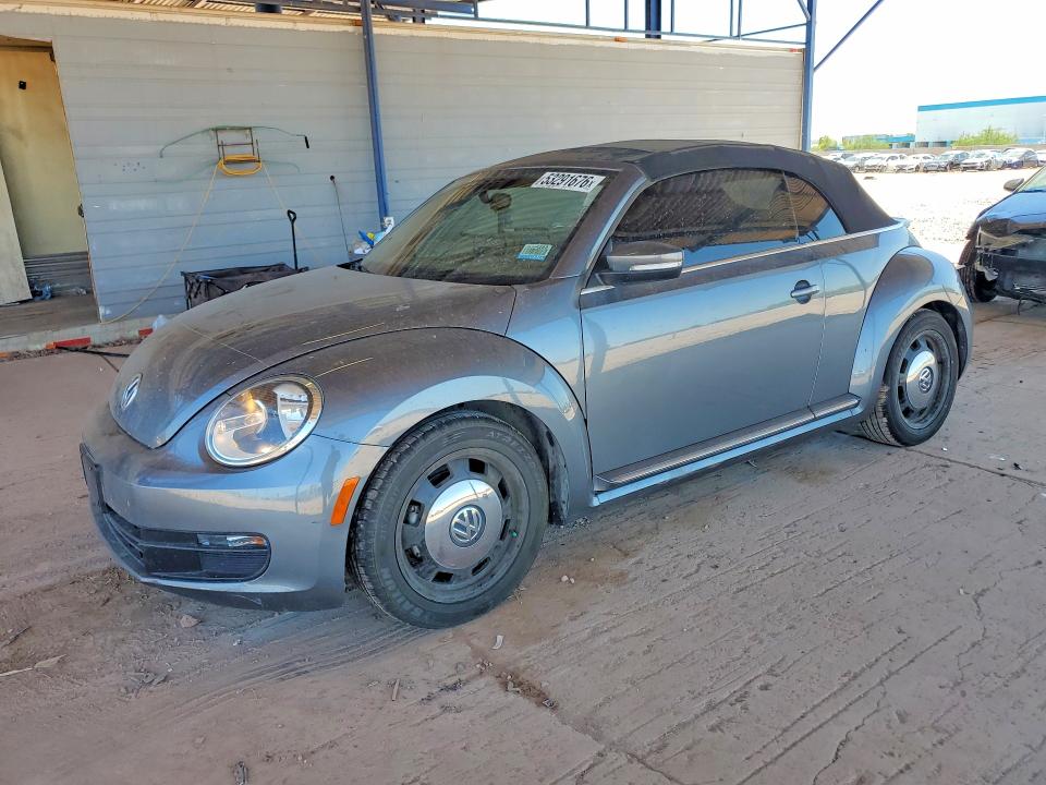 2015 Volkswagen Beetle VIN 3VW517AT3FM811346 — COPART salvage auction photo