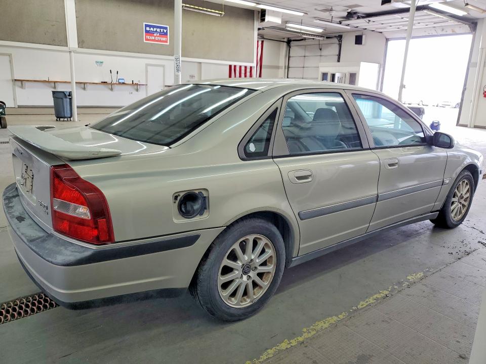 2001 Volvo S80 VIN YV1TS94D511185743 COPART salvage auction — MINOR DENT/SCRATCHES, Wa - Vehicle Cert Of Ownership-Titl, sold $100 on 2026-07-06 (photo 3)