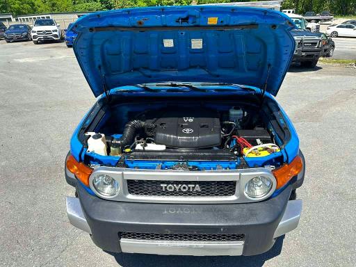 2007 Toyota Fj cruiser VIN JTEBU11F870036224 COPART salvage auction — MINOR DENT/SCRATCHES, Ct - Certificate Of Title (P), sold $6,900 on 2026-07-08 (photo 5)