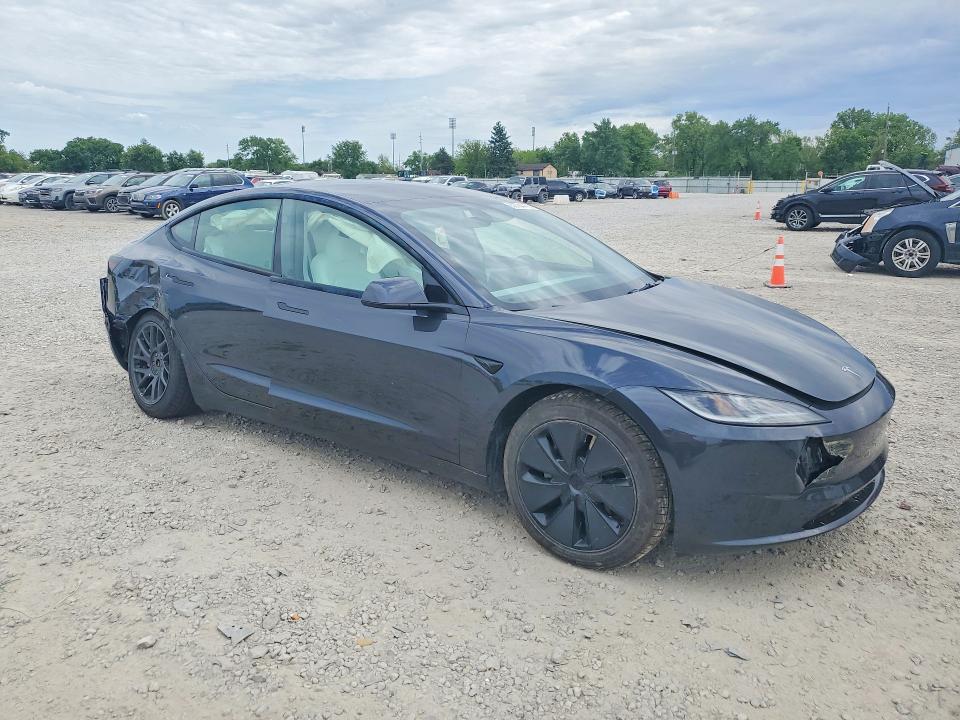 2025 Tesla VIN 5YJ3E1EB8SF913611 COPART salvage auction — REAR END, OH - CERT OF TITLE-SALVAGE, sold $16,400 on 2026-07-31 (photo 4)