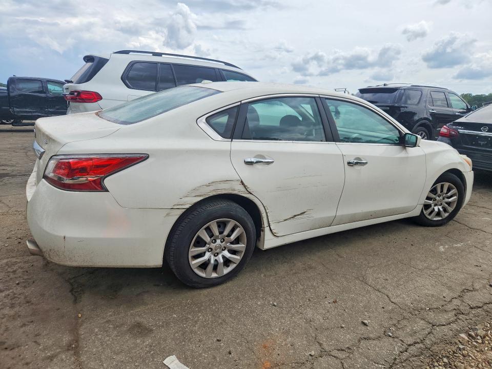 2015 Nissan Altima VIN 1N4AL3AP9FN896468 COPART salvage auction — NORMAL WEAR, GA - CERT OF TITLE-COURT ORDER, sold $475 on 2026-07-02 (photo 3)
