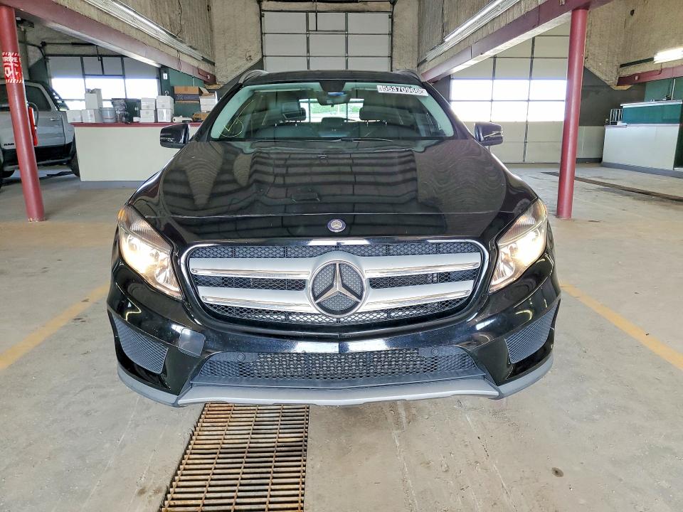 2015 Mercedes-benz Gla-class VIN WDCTG4GBXFJ109084 COPART salvage auction — MINOR DENT/SCRATCHES, In - Certificate Of Title, sold $3,000 on 2026-07-09 (photo 5)