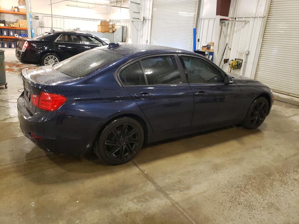 2014 BMW 3er VIN WBA3B5C58EF599744 COPART salvage auction — HAIL, Mn - Cert Of Title-Prior Salvage, sold $2,700 on 2026-07-13 (photo 3)