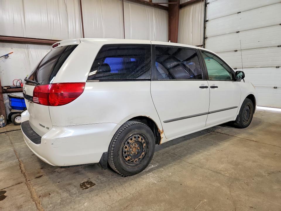 2005 Toyota Sienna VIN 5TDZA29C05S239551 COPART salvage auction — SIDE, AB - BOS - SALVAGE, sold $125 on 2026-07-30 (photo 3)