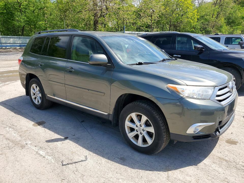 2012 Toyota Highlander VIN 5TDBK3EH7CS117224 COPART salvage auction — MECHANICAL, Pa - Cert Of Title, sold $4,550 on 2026-07-02 (photo 4)