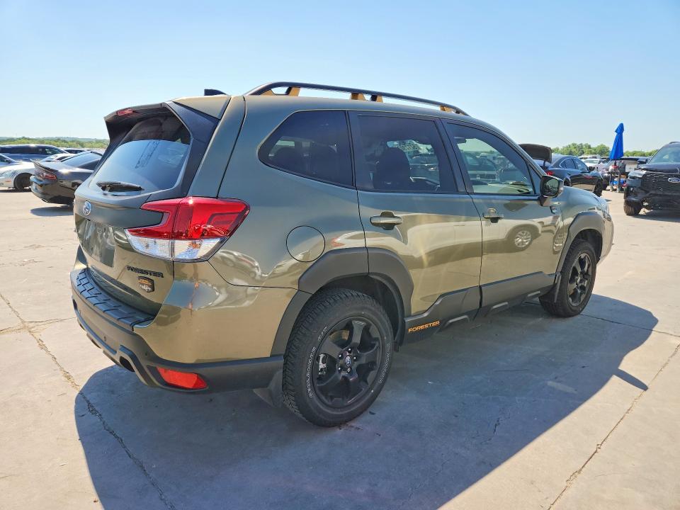 2025 Subaru VIN JF2SKAJCXSH400249 COPART salvage auction — SIDE, Tx - Salvage Vehicle Title, sold $250 on 2026-07-30 (photo 3)