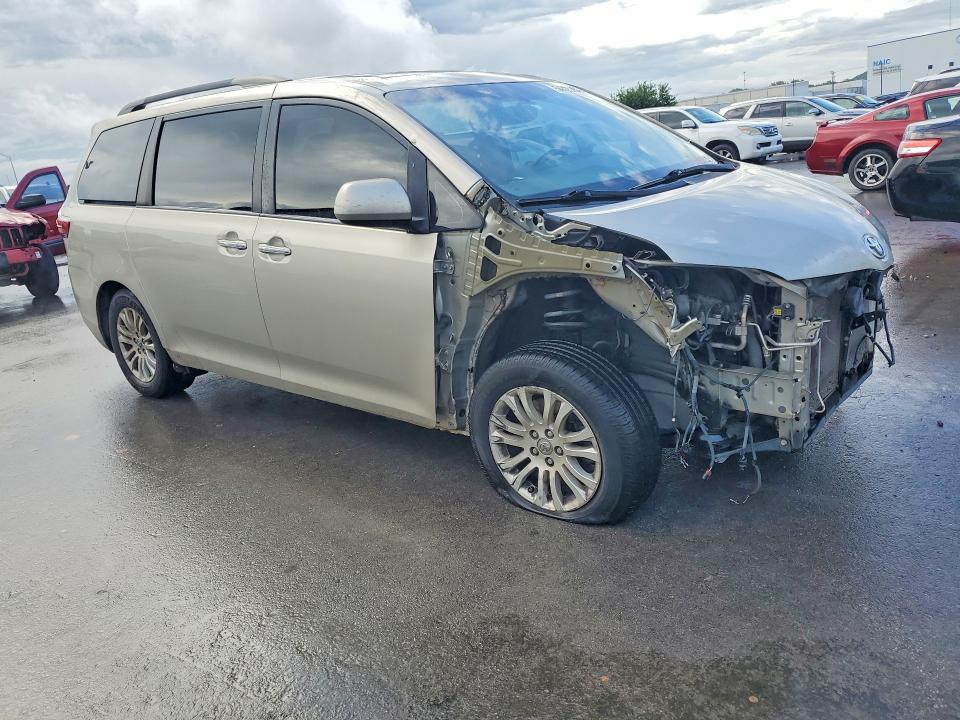 2017 Toyota VIN 5TDYZ3DC6HS882945 COPART salvage auction — FRONT END, Ok - Cert Of Title-Salvage, sold $1,850 on 2026-07-15 (photo 4)